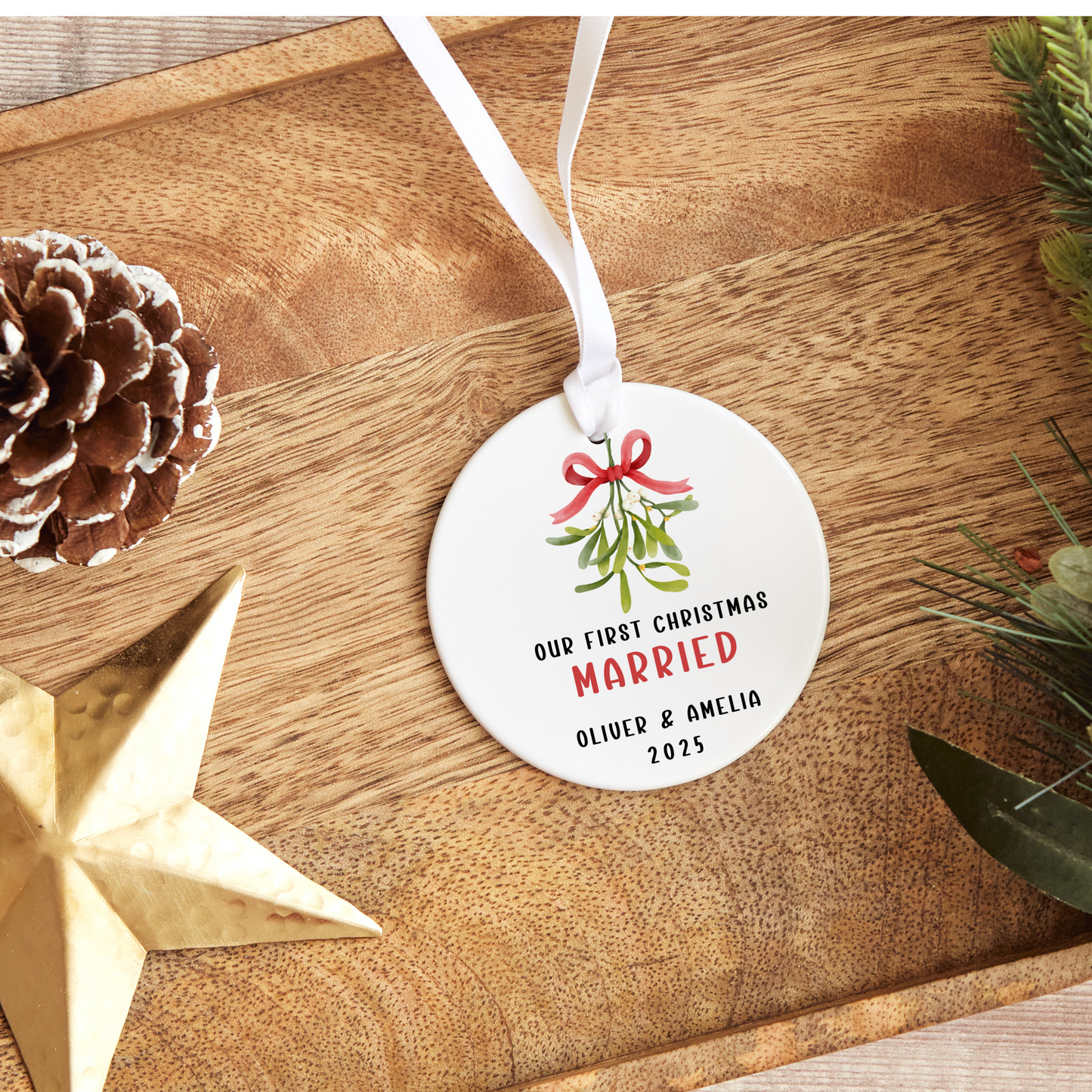 Personalised First Christmas Married bauble – Mr & Mrs keepsake ornament for couples, ideal Christmas tree decoration and gift